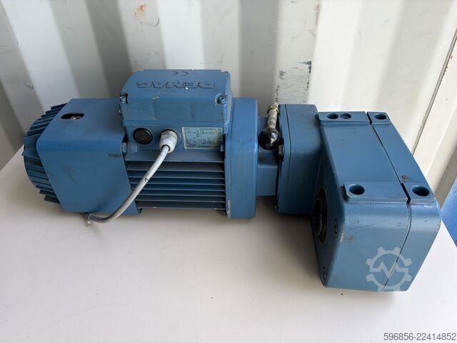 Mannesmann Demag gear motor AF06-L-M-0-145-1 ZBA90 A4 B020 1.1 kW 23 rpm i=60.1 400 V Motoreduktor Mannesmann Demag AF06-L-M-0-145-1 ZBA90 A4 B020 1,1 kW 23 obr./min i=60,1 400 V Motoreduktor Mannesmann Demag AF06-L-M-0-145-1 ZBA90 A4 B020 1,1 kW 23 obr./min i=60,1 400 V