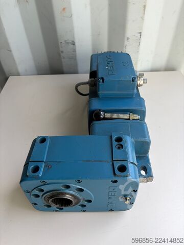 Mannesmann Demag gear motor AF06-L-M-0-145-1 ZBA90 A4 B020 1.1 kW 23 rpm i=60.1 400 V Motoreduktor Mannesmann Demag AF06-L-M-0-145-1 ZBA90 A4 B020 1,1 kW 23 obr./min i=60,1 400 V Motoreduktor Mannesmann Demag AF06-L-M-0-145-1 ZBA90 A4 B020 1,1 kW 23 obr./min i=60,1 400 V