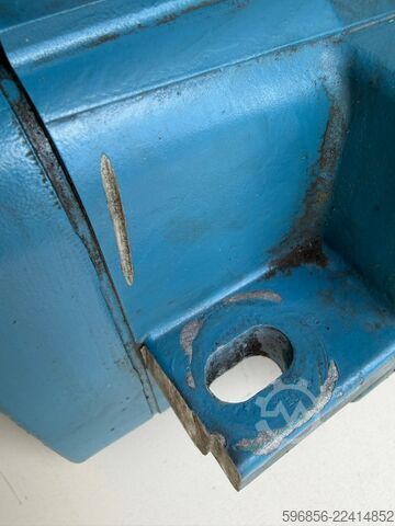 Mannesmann Demag gear motor AF06-L-M-0-145-1 ZBA90 A4 B020 1.1 kW 23 rpm i=60.1 400 V Motoreduktor Mannesmann Demag AF06-L-M-0-145-1 ZBA90 A4 B020 1,1 kW 23 obr./min i=60,1 400 V Motoreduktor Mannesmann Demag AF06-L-M-0-145-1 ZBA90 A4 B020 1,1 kW 23 obr./min i=60,1 400 V