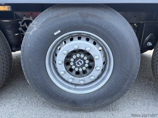 Low loader semitrailer KRONE SD KüHLER, CARRIER VECTOR HE 19 AUSTRIA EDITION, FLEISCHKüHLER