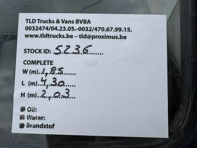 Panel van Renault Trafic **PETROL-ESSENCE-BENZINE**