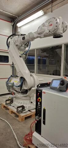 Industrial robot ABB IRB 6700 150/3.2 IRC5