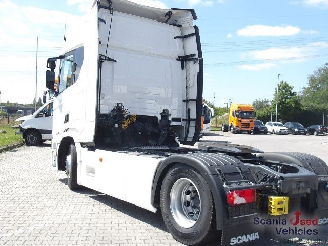 Standard tractor unit Scania R 460 A4x2NA