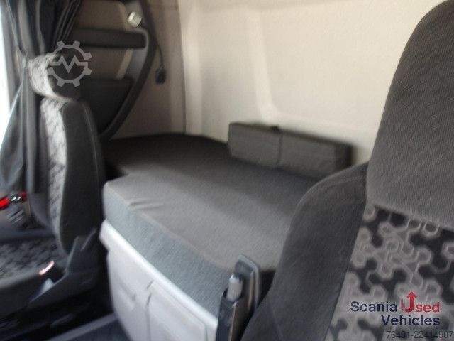 Standard tractor unit Scania R 460 A4x2NA / Navi / ACC / Standklima