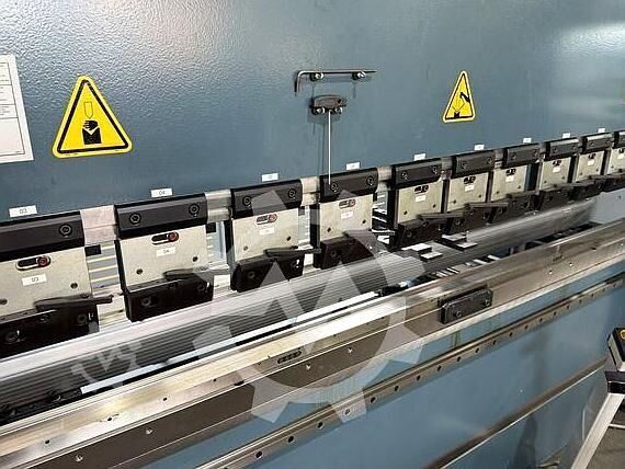 Press brake DURMA AD-R 30175