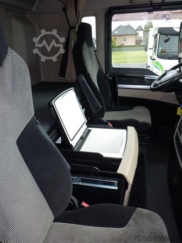 LKW mit Pritsche & Plane MAN TGX 26.460 LL XXL/Ret/Pritsche/Heitling/Kompress