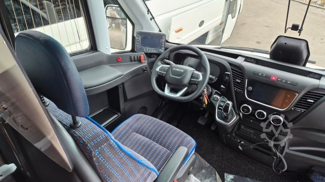 Minibus IVECO 2x Daily 70 Lagerfahrzrug Ferqui Sunrise 2,5 m B