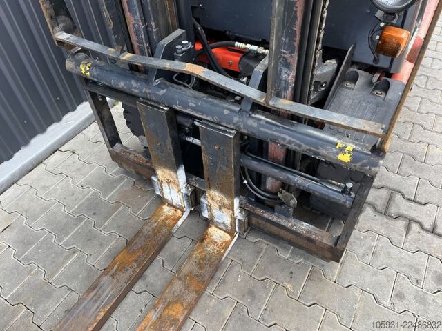 Electric 4-wheel forklift Linde E30-03