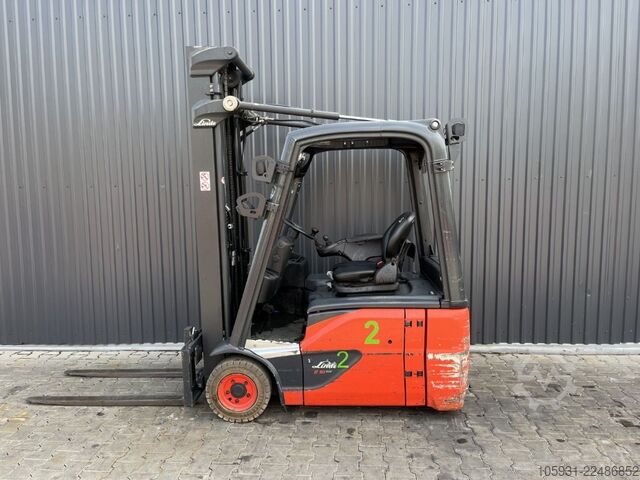 Electric 3-wheel forklift Linde E16-02