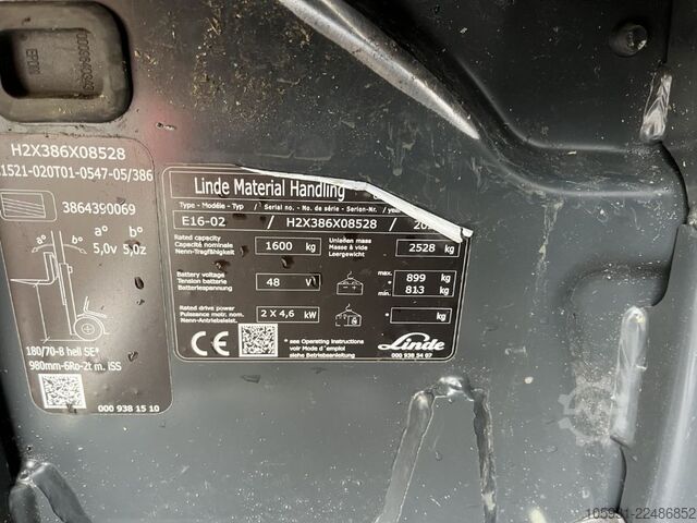 Electric 3-wheel forklift Linde E16-02
