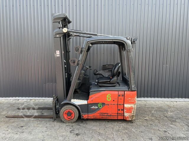 Electric 3-wheel forklift Linde E16-02