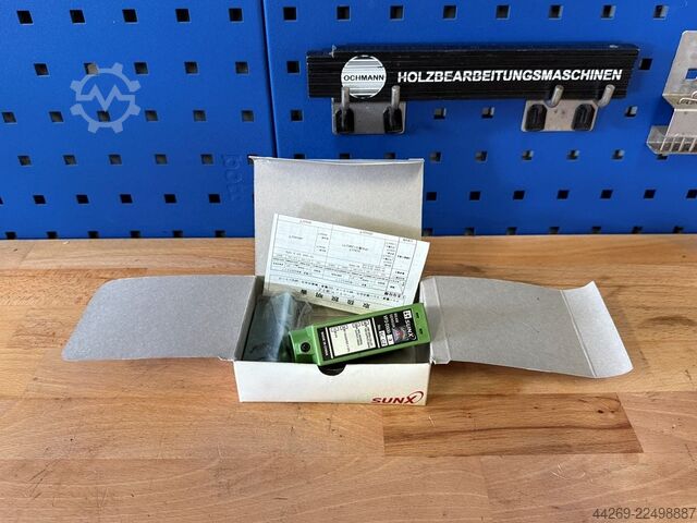 SUNX VF2-D500-3 photoelectric sensor SUNX VF2-D500-3