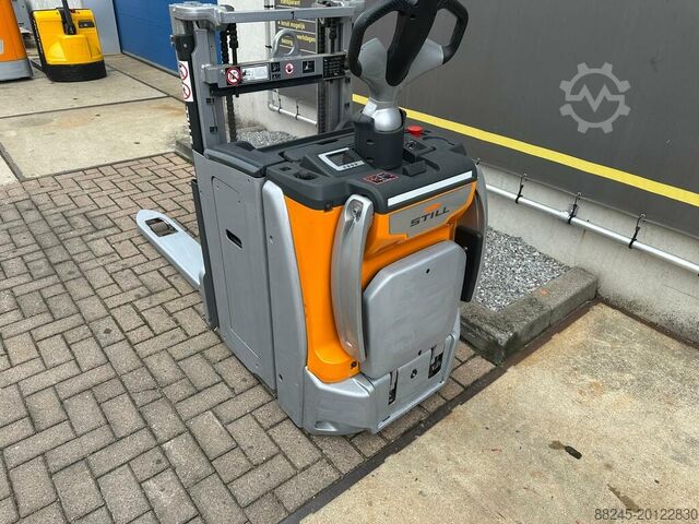 VS-22425 Electric DUO stacker Still year 2021, 1,724 mm, low hours STILL EXDSF20