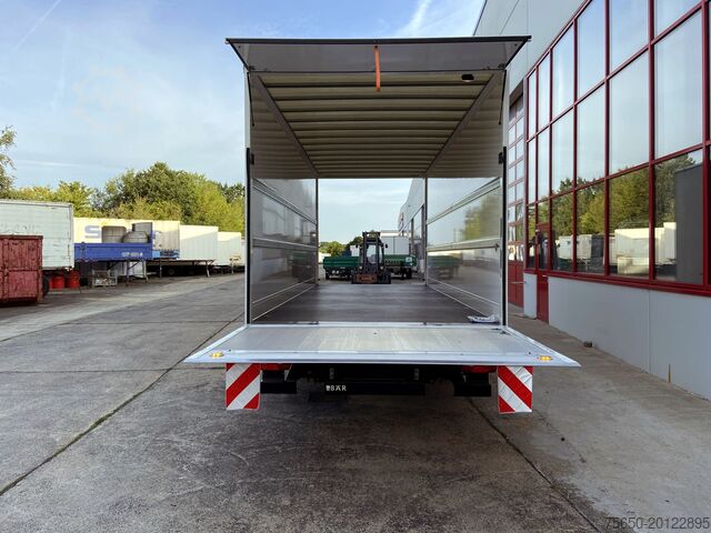 Box trailer Möslein TK0105D-L Weiß  Tandem Koffer, Ladebordwand 1,5 t + DurchladbarNeufahrzeug --