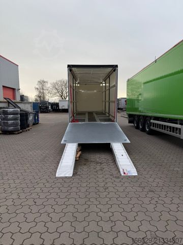 Car carrier truck VOLVO 8x2 mit Schwerlast-Ladebordwand Rampe Stapler