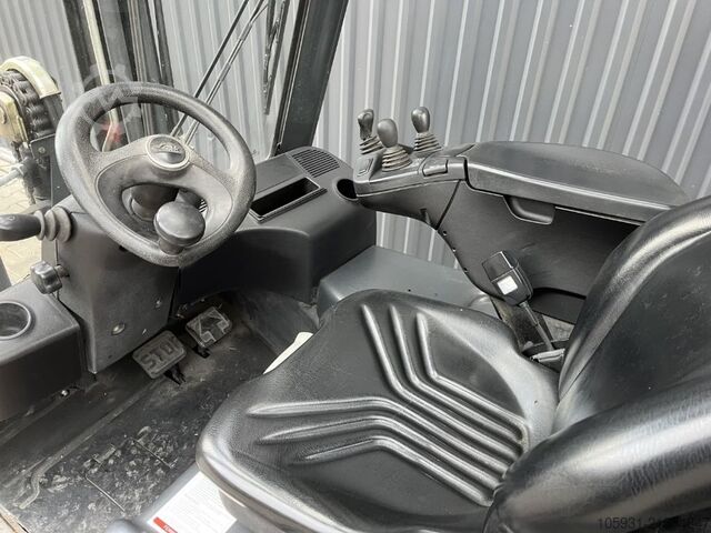 Electric 3-wheel forklift Linde E20L-02