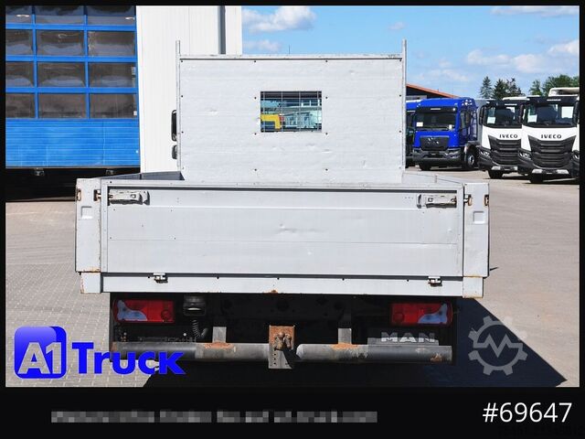 Pick-up van MAN TGL 8,220, Pritsche offen, L6400mm,  AHK,