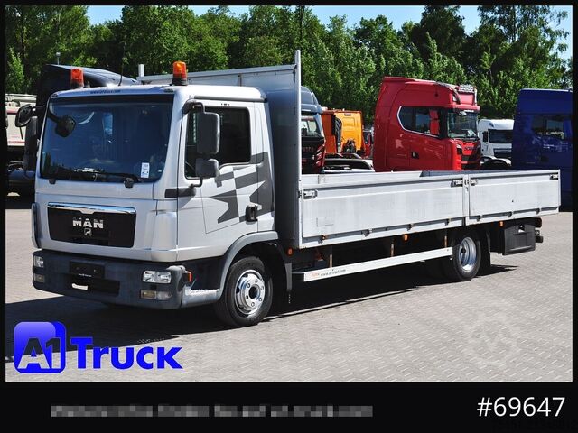 Pick-up van MAN TGL 8,220, Pritsche offen, L6400mm,  AHK,