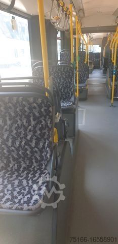 Articulated bus SOLARIS Urbino 18 Gelenkbus 88 Plätze rzeug