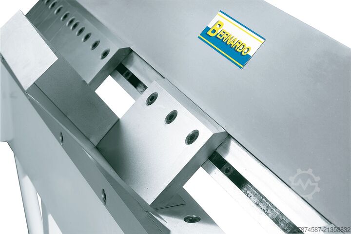 Segmented folding machine TB 1020, box and pan brake Bernardo TB 1020