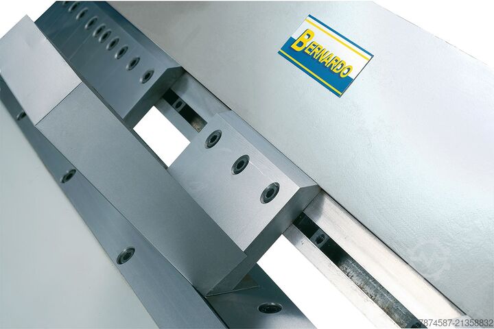 Segmented folding machine TB 1020, box and pan brake Bernardo TB 1020