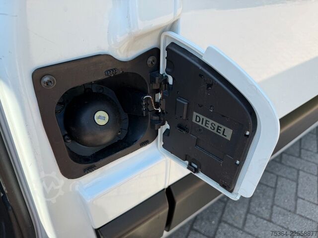 Kleinbus RENAULT Master 2.3 dCi 92 kw Lang+Hoch L2H2 Klima Ahk