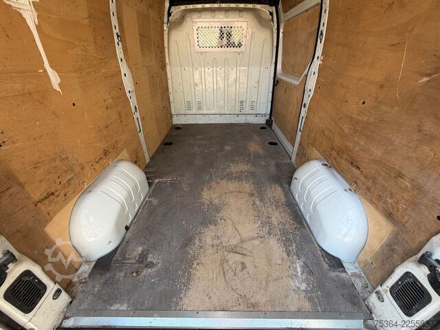 Kleinbus RENAULT Master 2.3 dCi 92 kw Lang+Hoch L2H2 Klima Ahk