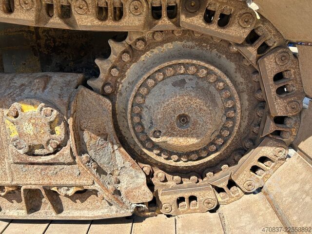Straßenwalze KOMATSU D 65 PX - 18 **Ketten und Laufwerk NEU**