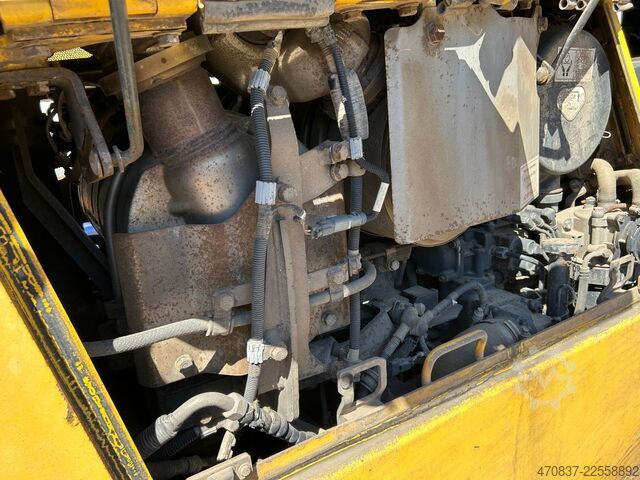 Straßenwalze KOMATSU D 65 PX - 18 **Ketten und Laufwerk NEU**