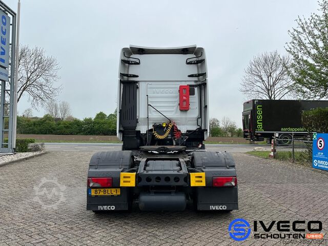 Standard-SZM Iveco Stralis AS440S46T/P LNG 4x2 |