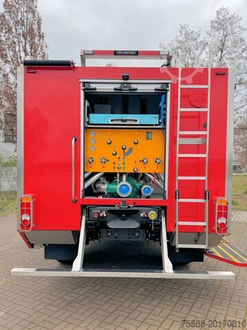 Tanklöschfahrzeug TLF 3000 Feuerwehr Renault D14 4x4 Allrad Single-Bereifung Staffel