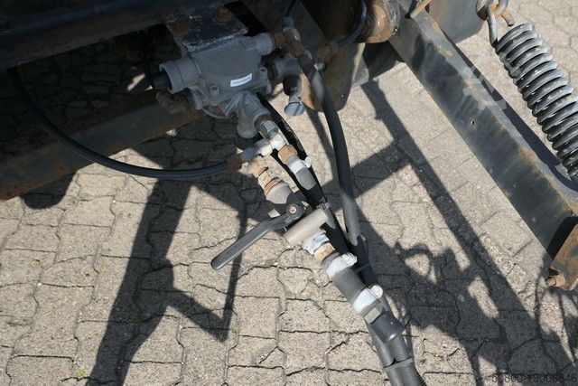 Tanker trailer BUNGE TAA 22.5/3A3, 3 Kammern,Oben- und Untenbefüllung