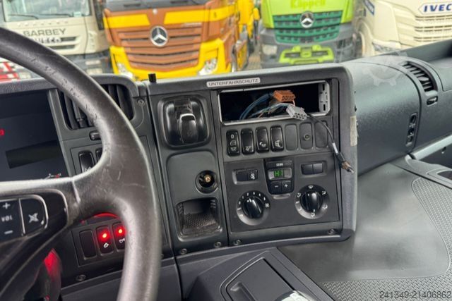 Roll-off tipper truck SCANIA P420 8x4 Meiller