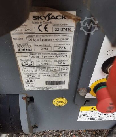 Working platform (scissor lift) Skyjack SJ III 3219 Elektro 7,79 m