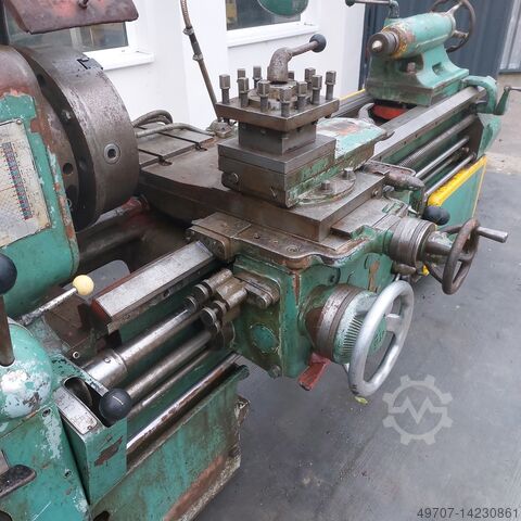 Center lathe turning machine Budapesti Szerszámgépgyár EU-500/1500