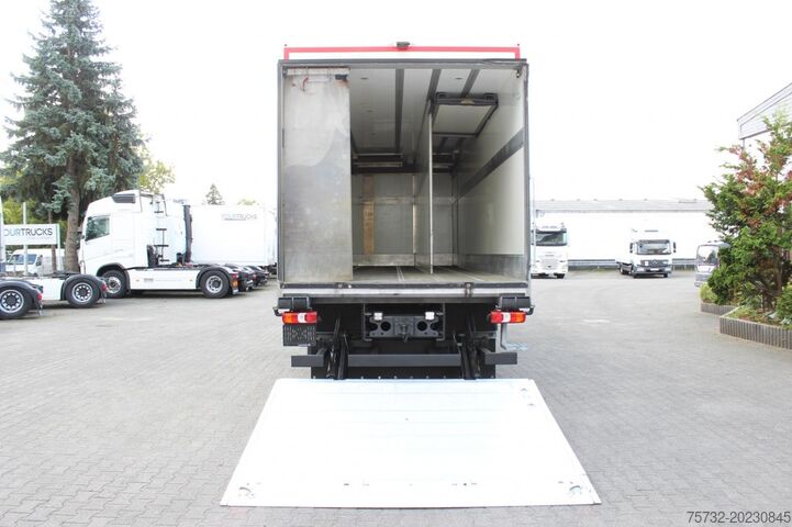 Refrigerated truck Mercedes-Benz Actros 2533 E6 Kühlkoffer Lift-Lenkachse LBW