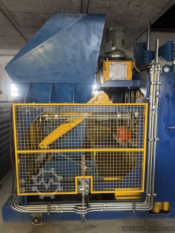 Construction machine VIBROMIX MODUS PLUS
