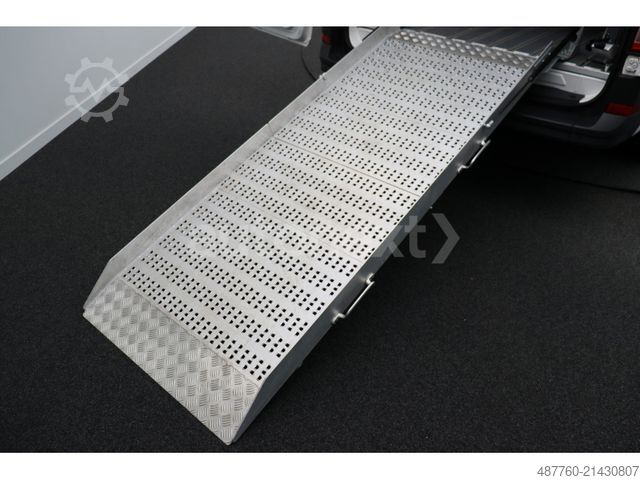 Kleinbus VOLKSWAGEN Crafter 50 Maxi *Rollstuhl-Rampe* Dachklima+15-S