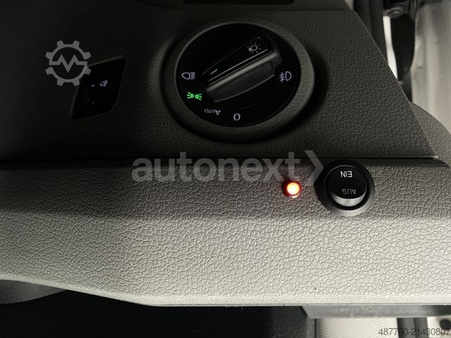 Kleinbus VOLKSWAGEN Crafter 50 Maxi *Rollstuhl-Rampe* Dachklima+15-S