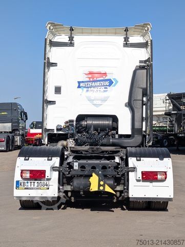 Volume tractor unit FORD F-MAX 500 in Voll- Ausstattung, MIETEN?