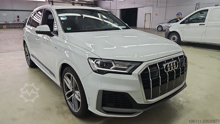 Pick-up AUDI Q7 55 TFSI e quattro S line HeadUp/Massage/AHK