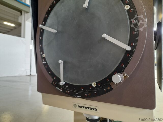 Profile projector MITUTOYO PJ-300H