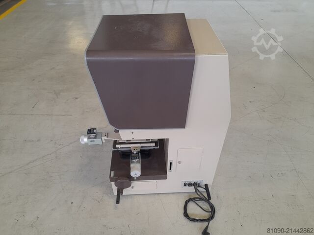 Profile projector MITUTOYO PJ-300H