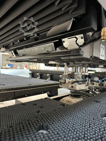 Punching and nibbling machine TRUMPF TruPunch 3000 S20