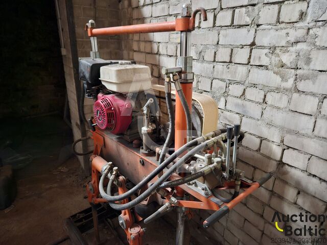 Sleeper tamping machine other railway equipment  Sleeper tamping machine