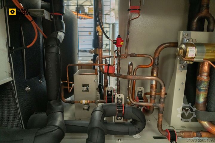 Chiller / Heat pump New Industrial Chiller / Heat pump CLIMAVENETA 66.7/49.4 KW | With warranty