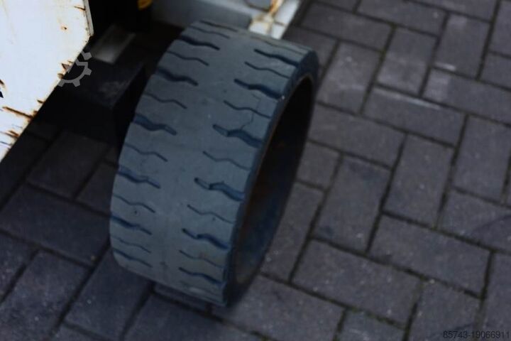 Scherenhebebühne Holland Lift Ecostar HL-11812 Electric, 14m Working Height, 300