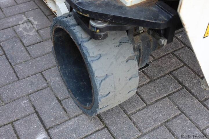 Scherenhebebühne Holland Lift Ecostar HL-11812 Electric, 14m Working Height, 300