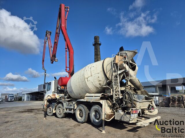 Concrete pump DAF CF85