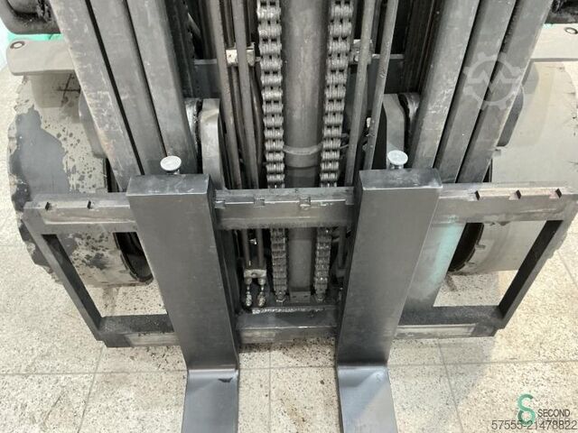 Forklift Mitsubishi FG30N